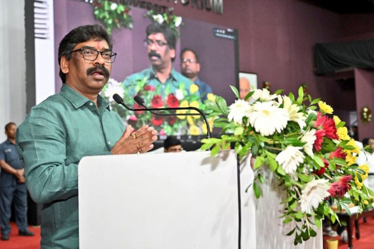 Jharkhand CM Hemant Soren Turns Heat On Former BJP Ministers - THE NEW ...