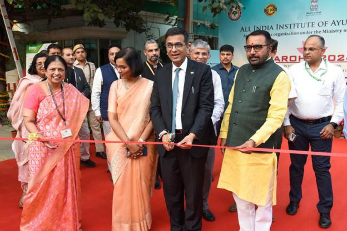 Chief Justice of India, Dr. Justice Dhananjaya Yeshwant Chandrachud, inaugurates the event.