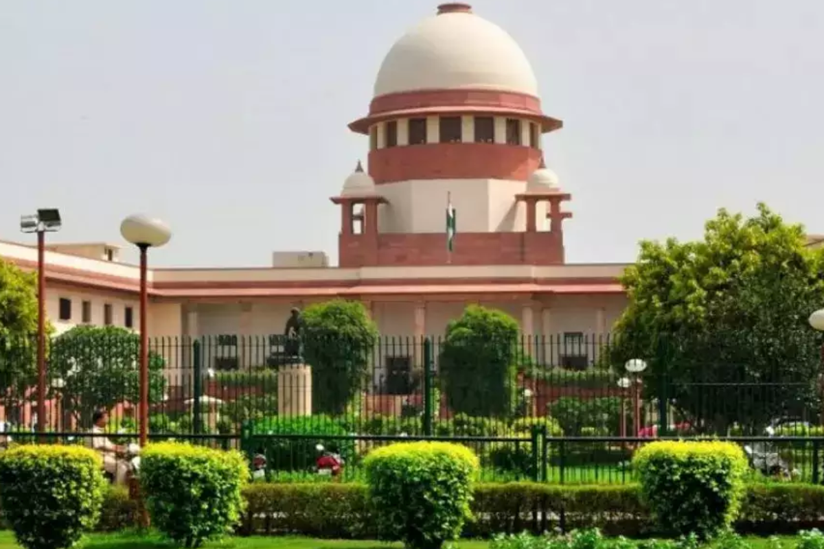 The Supreme Court today issued notice on a Special Leave Petition filed by ex-officer of the Indian Army, Rakesh Walia, seeking to quash the FIR and related proceedings against him undergrounds of malicious prosecution and abuse of law under Section 528 of the Bharatiya Nagarik Suraksha Sanhita, 2023 (BNSS).