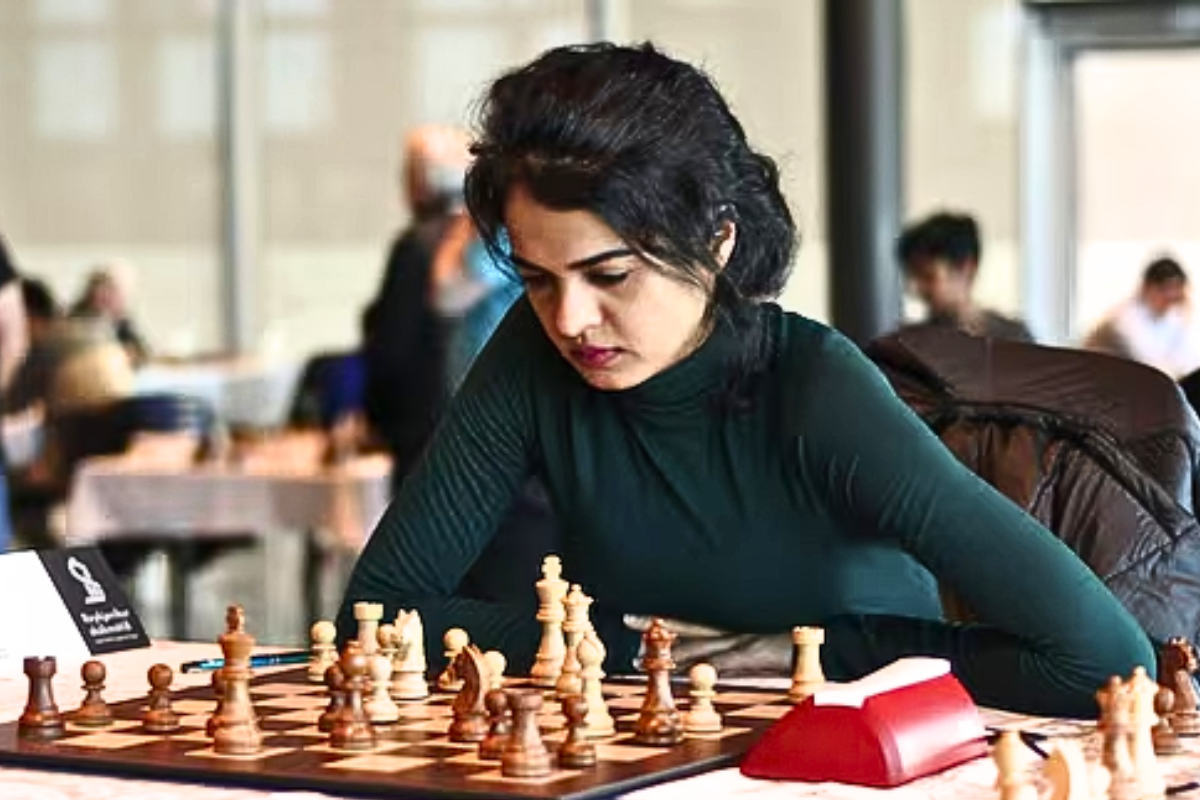 Indian Chess Grand Master Tania Sachdev playing a game of chess.